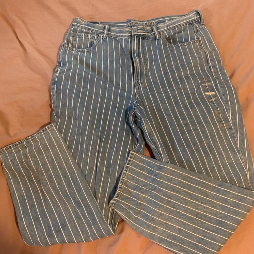 american eagle mom jeans